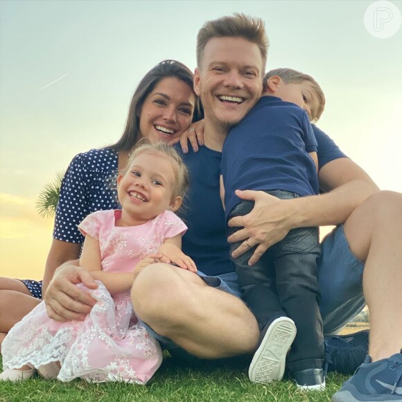 Thais Fersoza está de férias com Michel Teló, e os filhos do casal, Melinda e Teodoro, em Orlando, nos Estados Unidos