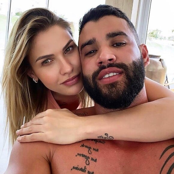 Gusttavo Lima explicou para a mulher, Andressa Suita, que está seguindo uma dieta para ganhar massa muscular