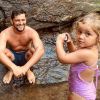 Bruno Gissoni foi fotografado pela filha, Madalena, em cachoeira no RJ