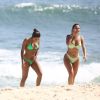 Anitta se divertiu com cunhada em praia carioca nesta sexta-feira, 31 de janeiro de 2020