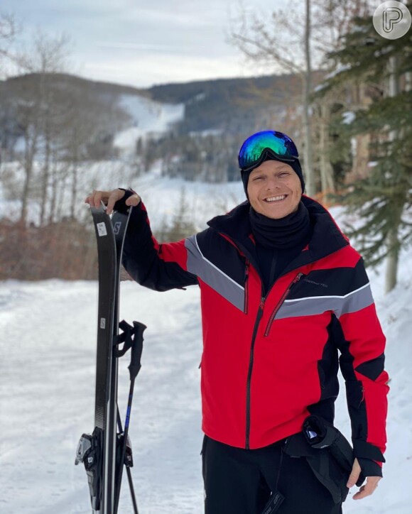 Michel Teló comemorou a realização de seu sonho de esquiar