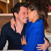 Flavia Pavanelli vai casar! Atriz exibe anel de noivado com Junior Mendonza