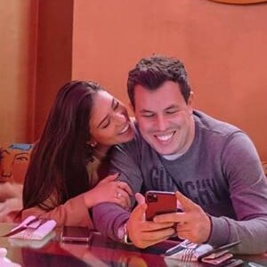 Flavia Pavanelli vai casar com  Junior Mendonza