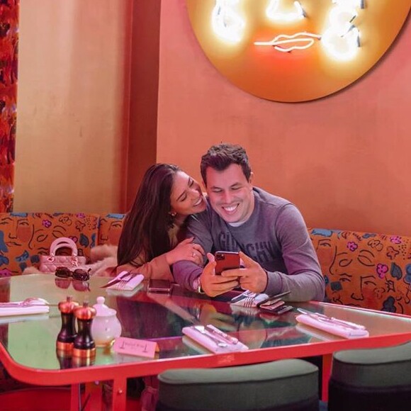 Flavia Pavanelli vai casar com  Junior Mendonza