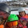 Marido de Patricia Abravanel, Fabio Faria faz selfie com a família durante a viagem