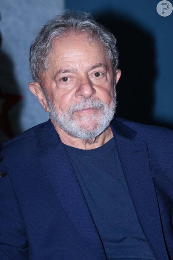 Ex-presidente Lula foi comparado com apresentador Luciano Huck em foto na web