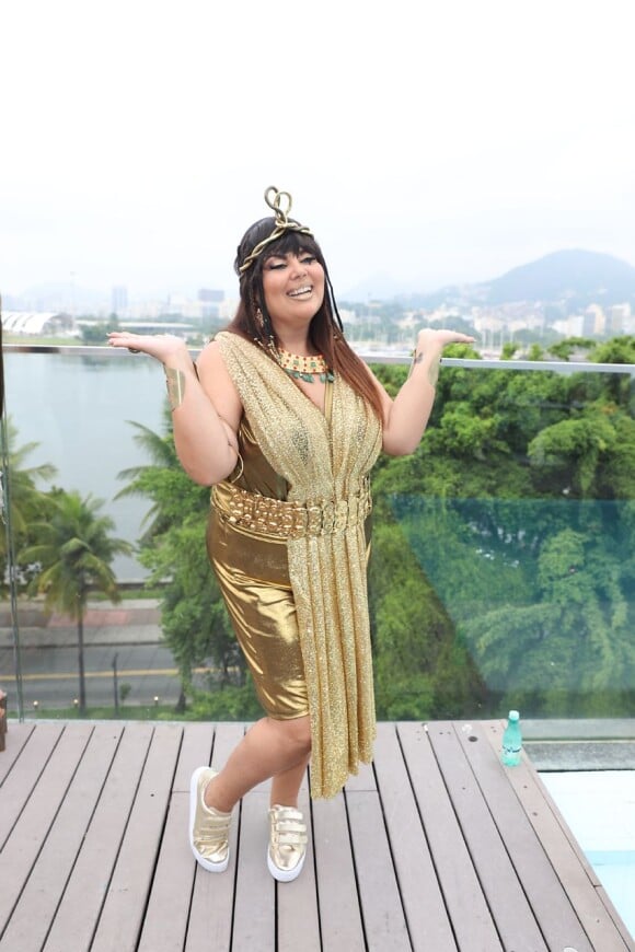 Fabiana Karla prestigiou Preta Gil e foi vestida de Cleópatra
