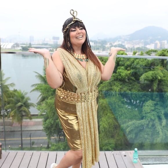 Fabiana Karla prestigiou Preta Gil e foi vestida de Cleópatra