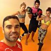 Angélica, Carolina Dieckmann e Alex Lerner treinam com o personal trainer Chico Salgado