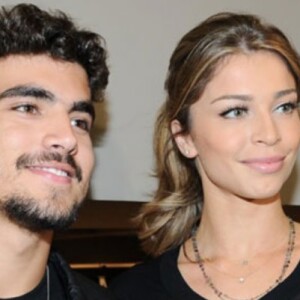 Caio Castro ganha comentário divertido de Grazi Massafera em foto no banho