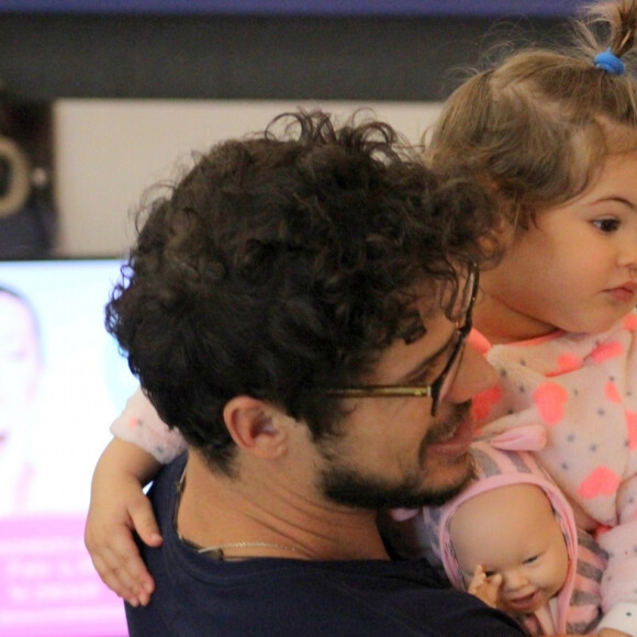 José Loreto conta que sua filha, Bella, de 1 ano e 10 meses, é sua prioridade atual