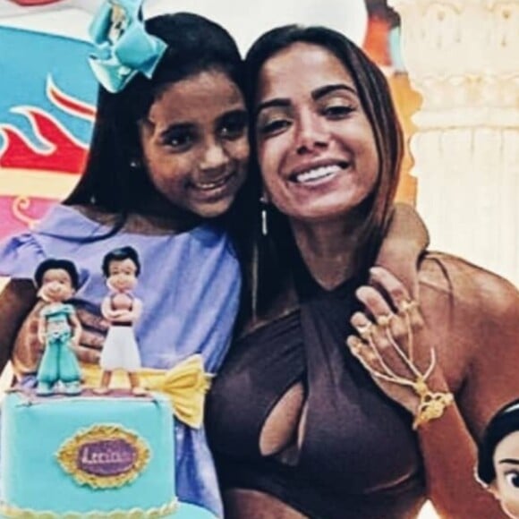 Anitta curte festa de aniversário da sobrinha, Letícia, nesta sexta-feira, dia 13 de março de 2020