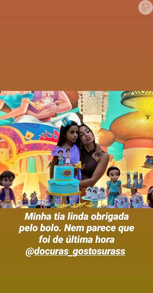 Anitta faz caras e bocas com sobrinha, Letícia, nesta sexta-feira, dia 13 de março de 2020