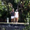 Malu Mader e Tony Belotto passeiam na Lagoa Rodrigo de Freitas, na Zona Sul do Rio de Janeiro