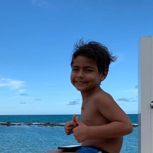 Filho de Simone leva ponto por queda