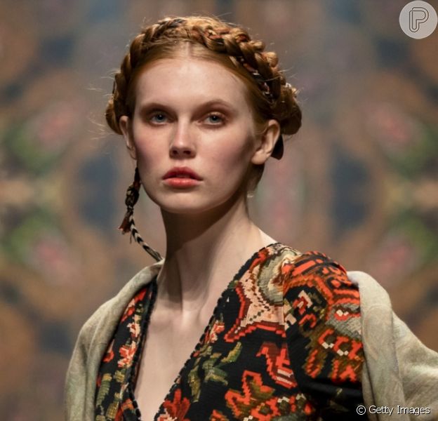 Moda de maquiagem atemporal: guia de tendências!