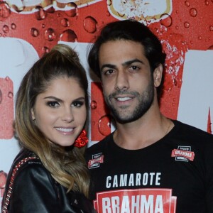 Bárbara Evans vai se casar com o empresário Gustavo Theodoro em agosto de 2020