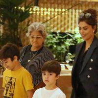 Juliana Paes comemora à distância aniversário da mãe: 'Queria dar abraço'
