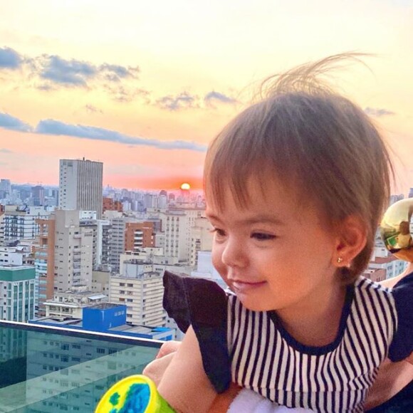 Filha de Sabrina Sato, Zoe ganhou mais apelidos na quarentena