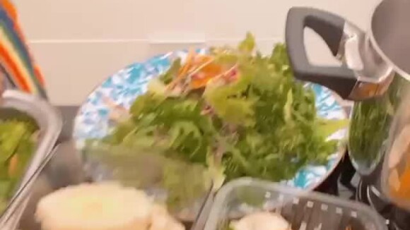 Marília Mendonça brinca ao mostrar prato de salada na volta à dieta. Veja!