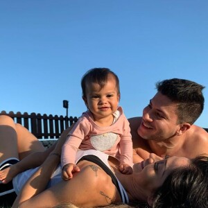 Mayra Cardi e Arthur Aguiar são pais de Sophia, de 1 ano