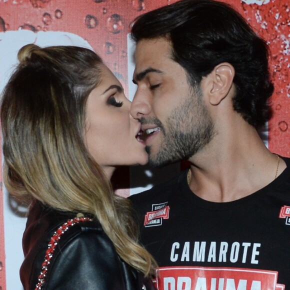 Bárbara Evans e Gustavo Theodoro estão com casamento marcado para agosto de 2020 em cerimônia que deve reunir 600 convidados