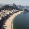 Esta é a orla da Praia de Copacabana, uma das mais queridas pelos turistas