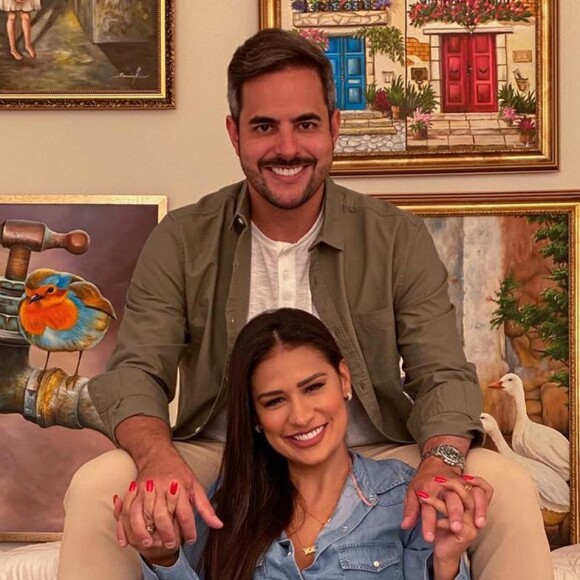 Simone e marido, Kaká Diniz, fizeram foto para o Dia dos Namorados com look Riachuelo