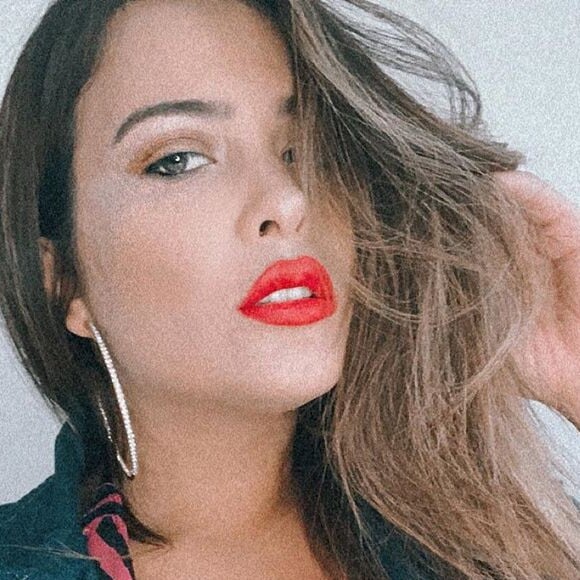 Geisy Arruda afirma ser sua própria referência como mulher