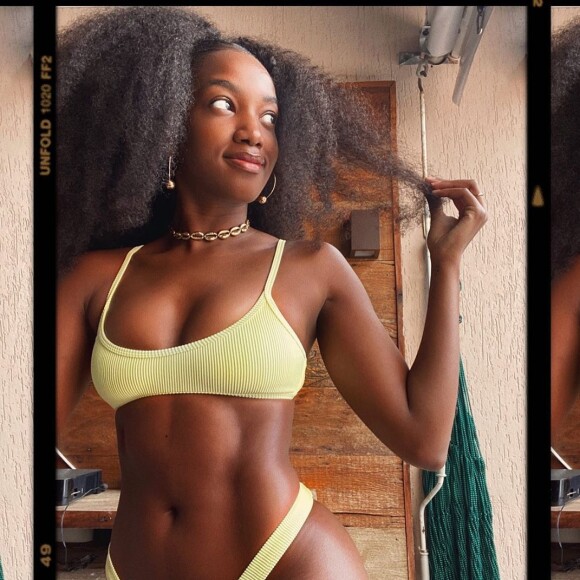 Biquíni trend aposta de Iza em fotos custa £24.49, R$ 147,54, de acordo com a cotação atual