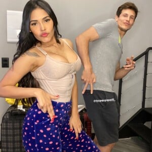 Flayslane ganha declaração do namorado modelo em 1ª foto