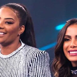 Ludmilla e Anitta se estranharam recentemente e trocaram farpas na web