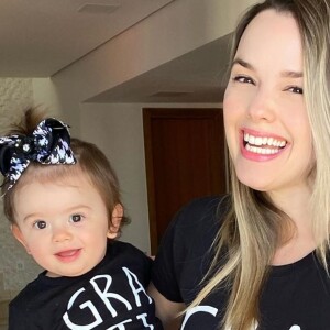 Dupla de Thiago, Thaeme nega fim da exposição da filha na web