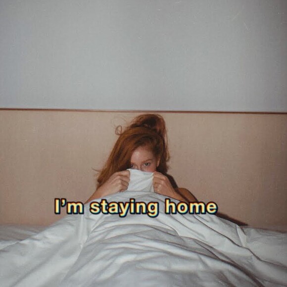 Marina Ruy Barbosa lista rotina de beleza na quarentena: 'Perfume, maquiar, vestir'