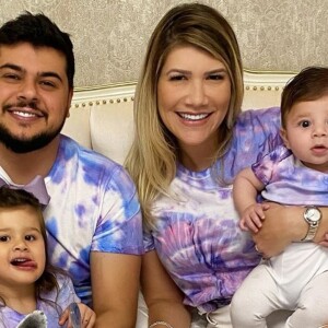 Cristiano, dupla de Zé Neto, combina look tie dye com a família