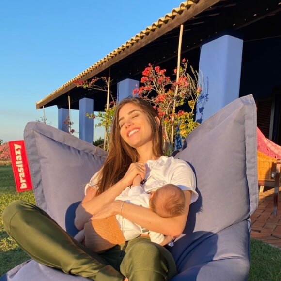 Romana Novais faz desabafo sobre a amamentação do 1º filho