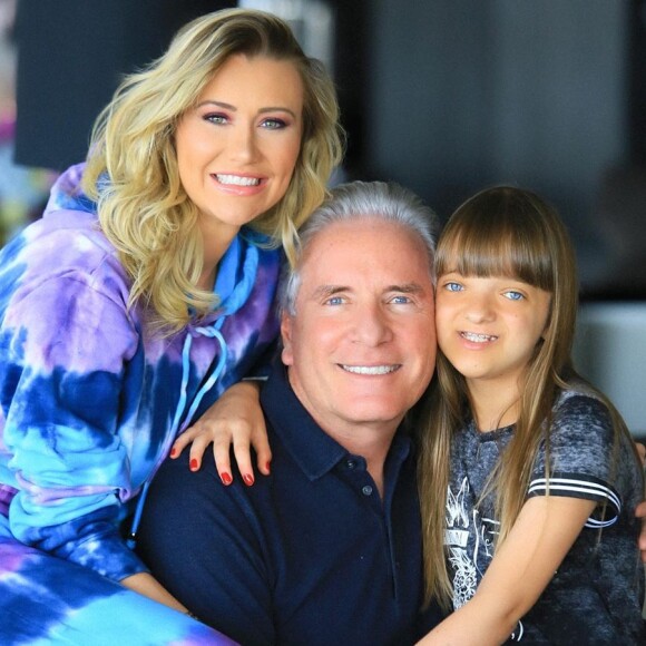 Rafaella Justus é comparada ao pai, Roberto, em foto na web