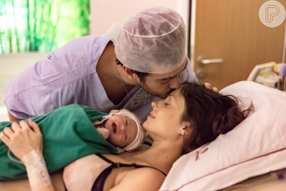 Marcos Veras destacou a força da mulher, Rosanne Mulholland, no parto: 'Serena e forte'