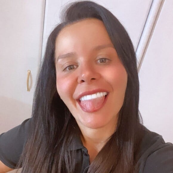 Novo cabelo de Maraisa tem raiz esfumada e pontas mais claras, trazendo mais leveza ao visual