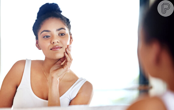 Skincare minimalista: veja 5 produtos essenciais em seus cuidados com o rosto