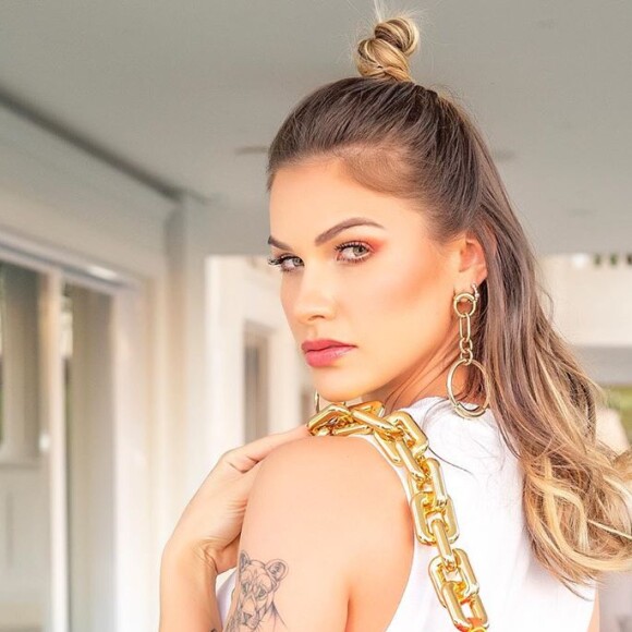 Cabelo novo: Andressa Suita renova comprimento