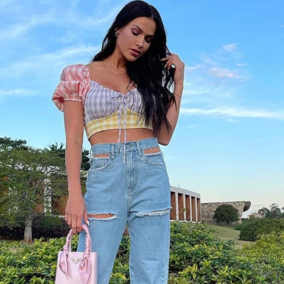 Andressa Suita esbanja estilo em look com jeans. Veja 30 fotos!