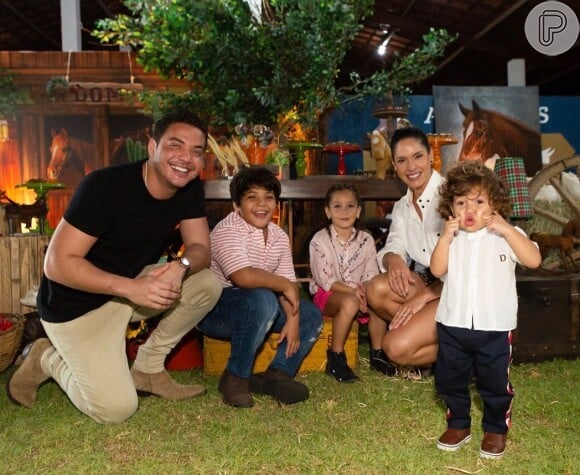 Wesley Safadão reúne os três filhos para o aniversário de 2 anos do caçula