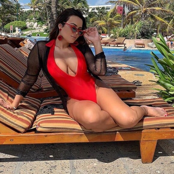 Geisy Arruda revela como monta looks para mala de praia