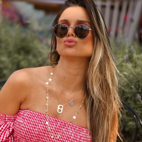 Flávia Viana mostra barriga 11 dias após parto do 2º filho: 'Desinchei'