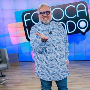 Leão Lobo também estava no SBT desde 2016, quando foi contratado para apresentar o 'Fofocando', hoje rebatizado de 'Triturando'