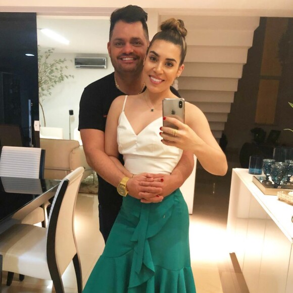Naiara Azevedo celebra data especial ao lado do marido, Rafael Cabral