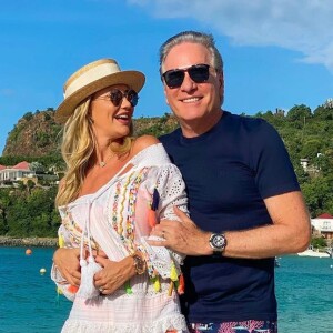 Ana Paula Siebert também aposta nas saídas de praia de crochê