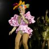 Ivete Sangalo usa blusa com babado e decote inspirado em Carmen Miranda em 4º look no Prêmio Multishow 2020
