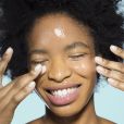 Acne, dermatite e falta de brilho são alguns sinais de uma pele que não está saudável